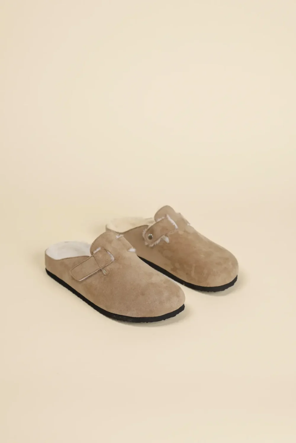 Pantofola invernale donna in acrilico ed eco-pelliccia