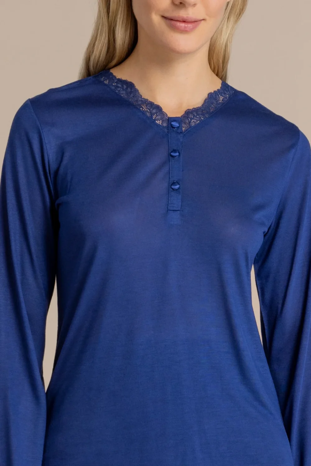 noidìnotte Pigiama donna in modal top con scollo a V e pantalone lungo articolo timeless