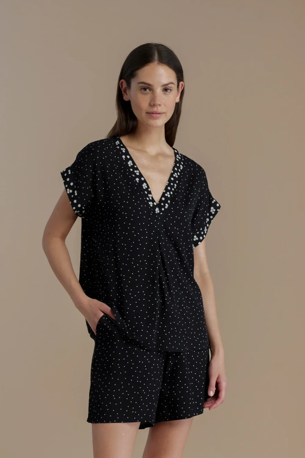 noidìnotte Pigiama donna in viscosa manica corta con collo a V e pantalone corto