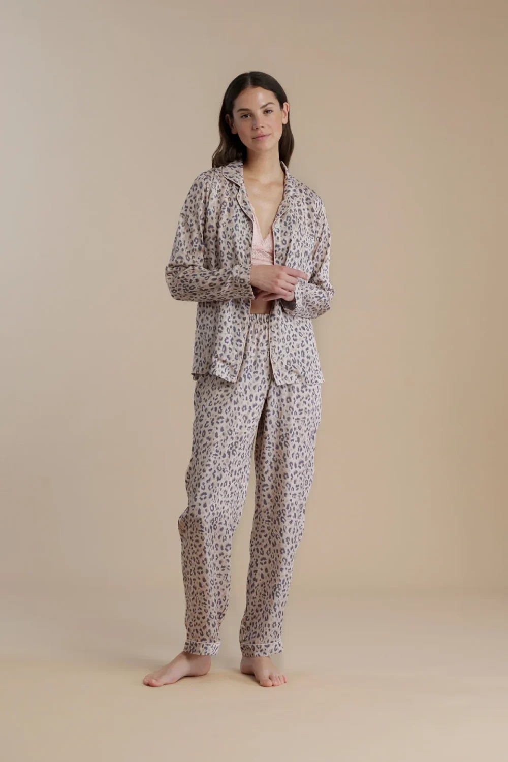 noidìnotte Pigiama donna in viscosa con top a taglio uomo e pantalone lungo articolo animalier