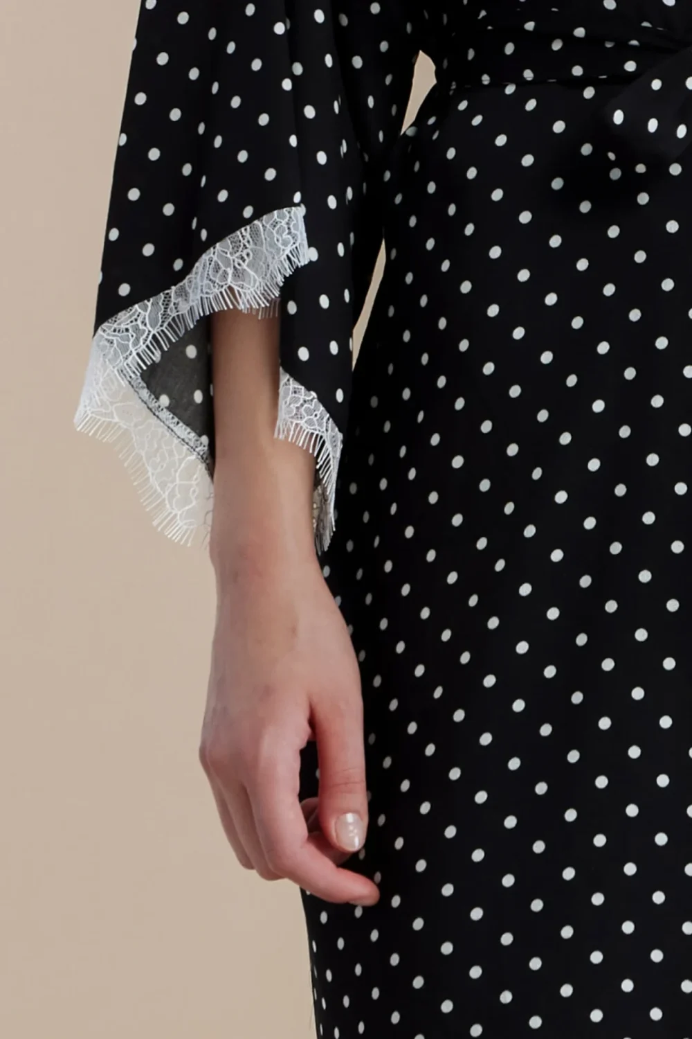 noidìnotte Vestaglia kimono donna in viscosa con manica 3/4 articolo pois