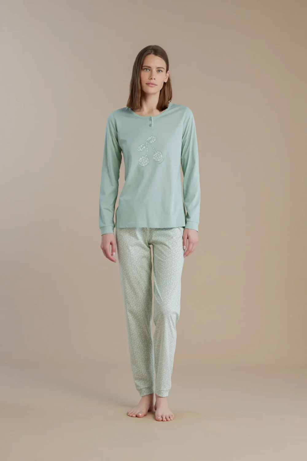 noidìnotte Pigiama donna in cotone con top manica lunga e pantalone con polsini articolo cherry bloom