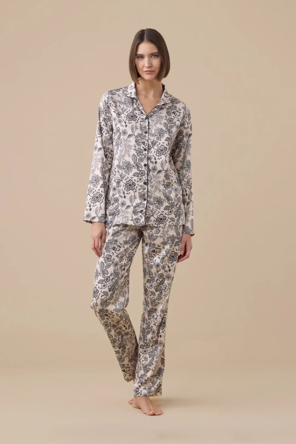 Pigiama donna in raso con stampa.