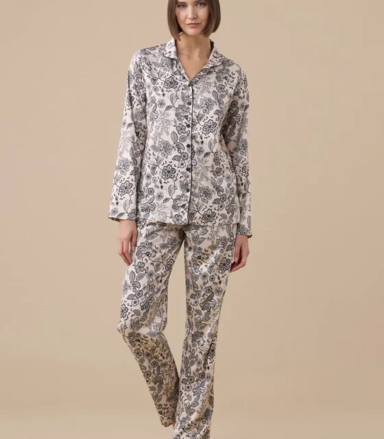 Pigiama donna in raso con stampa.