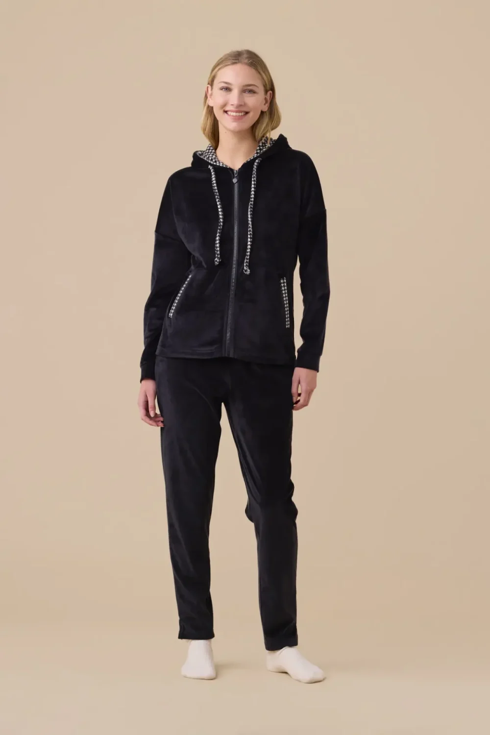 Completo donna ciniglia felpata articolo pied-de-poule.