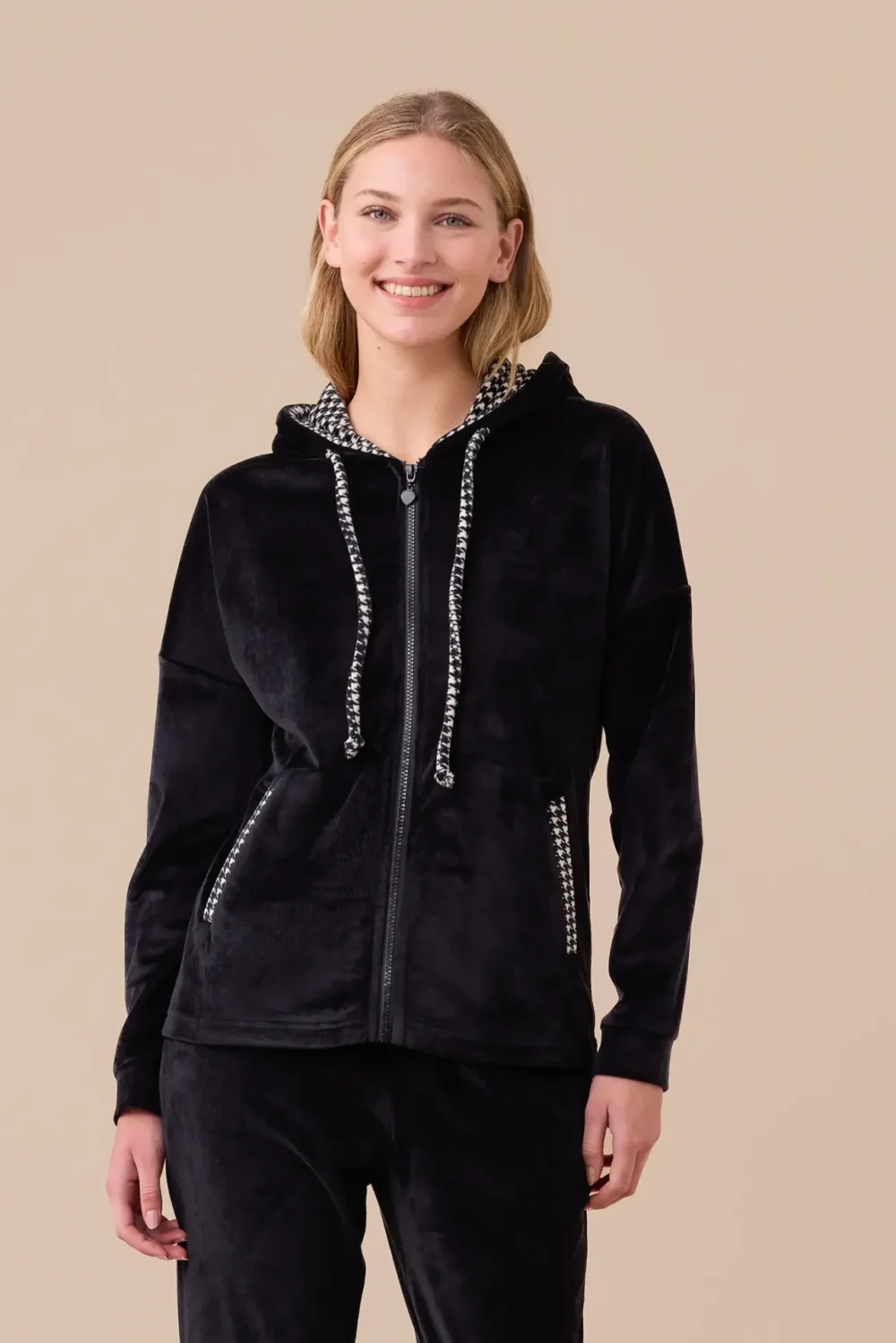 Completo donna ciniglia felpata articolo pied-de-poule.