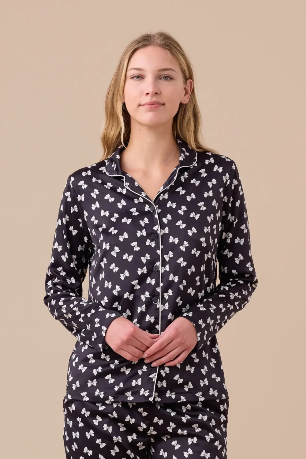 Pigiama donna in raso articolo fiocco