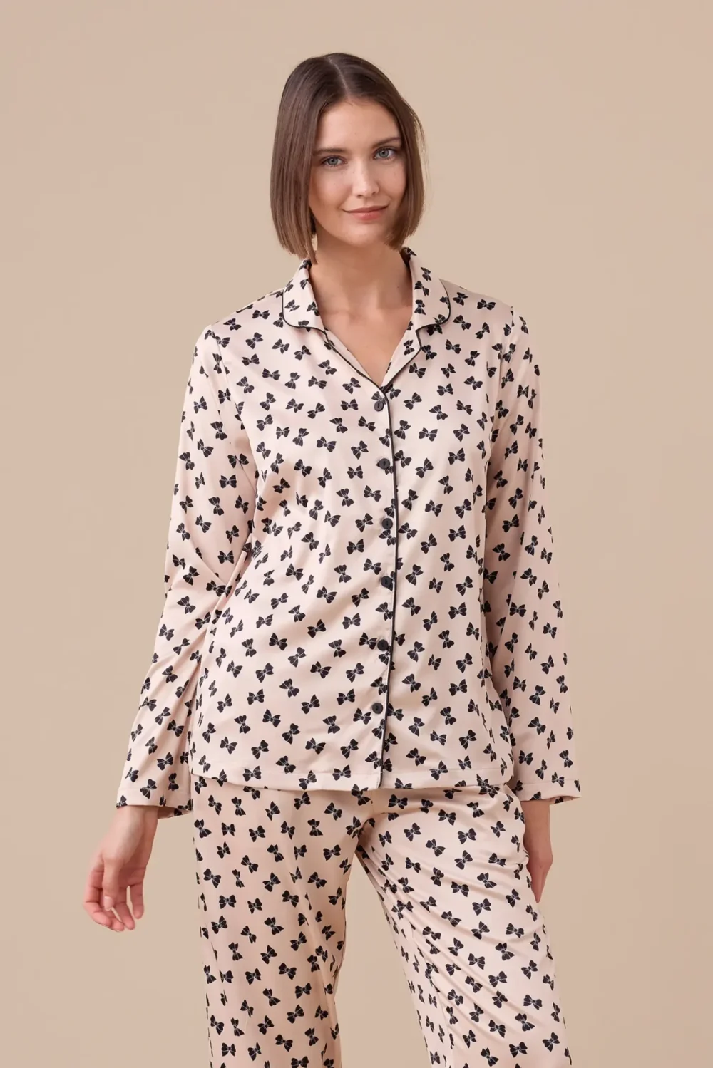 Pigiama donna in raso articolo fiocco